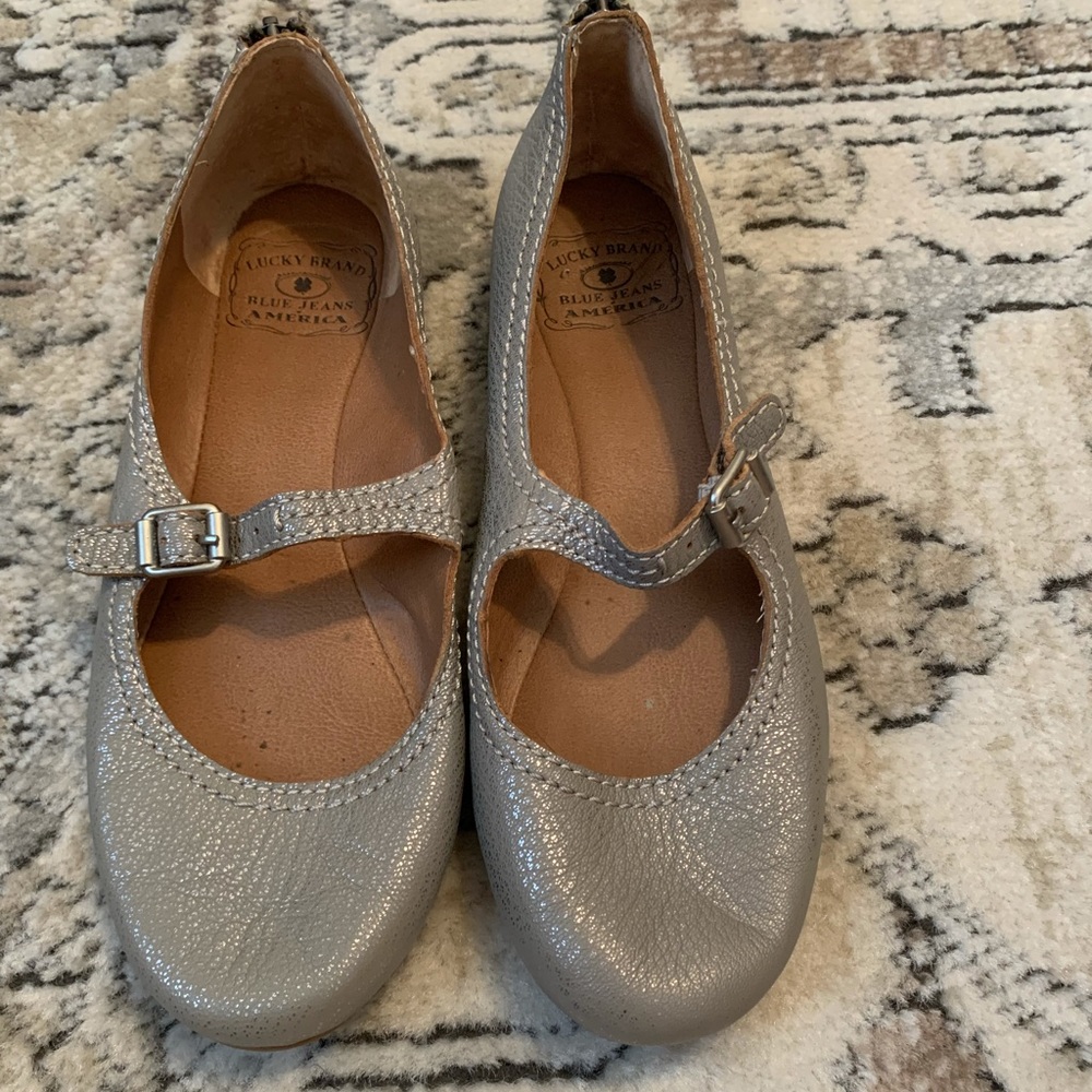 Lucky ballet flats